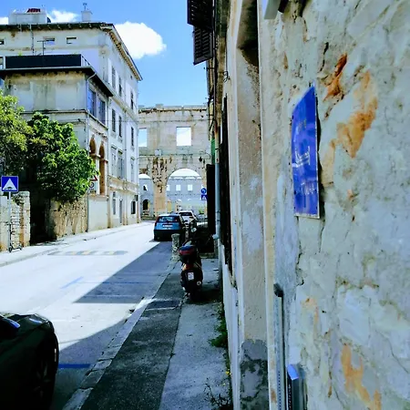 Apartamento Pula-center Colosseum